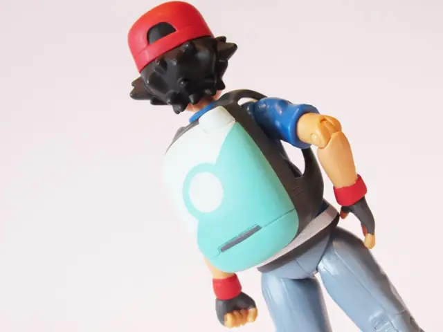 Mint In Box: Pokémon Trainer Figure (ash + Pikachu)