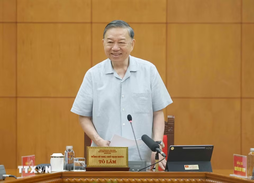 tong-hop-cac-chuong-trinh-truyen-hinh-co-su-tham-gia-cua-thanh-nghi-6a1010c9d42c6.png