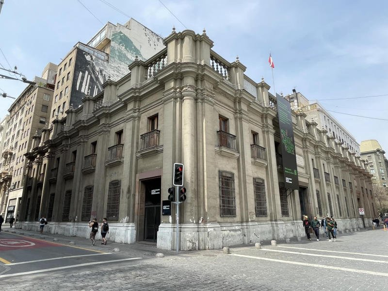 Santiago là thủ đô của nước nào?