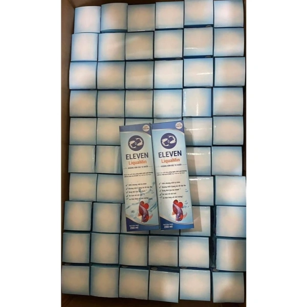 Câu đố kiến thức: Chất nào thường được dùng để khử trùng nước bể bơi?