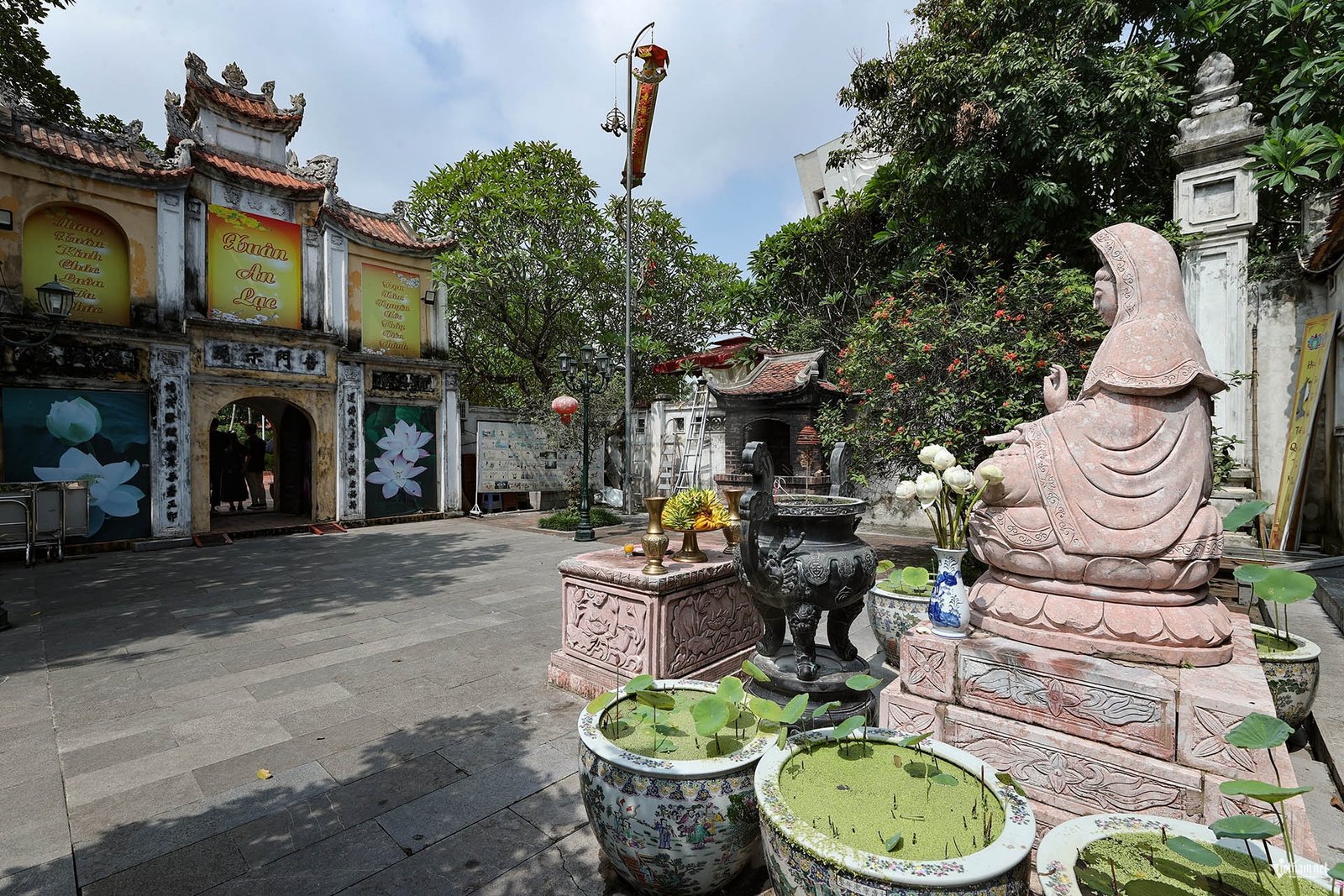 Chùa một cột tọa lạc ở đâu của nước ta?