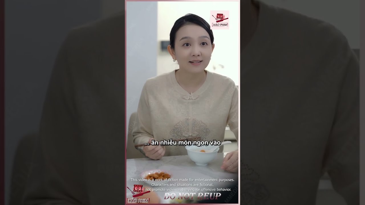 Tôi có cả một hàm răng nhưng không có cái miệng nào cả. Tôi là ai?